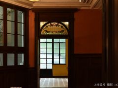 -Nathalie Djurberg与Hans Berg“牛皮纸包裹的月亮”-Prada荣宅当季展览