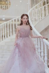 -深白婚纱艺术馆(王府壹号店)