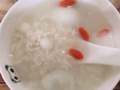 -爱的果实月嫂育婴师(世纪东方店)