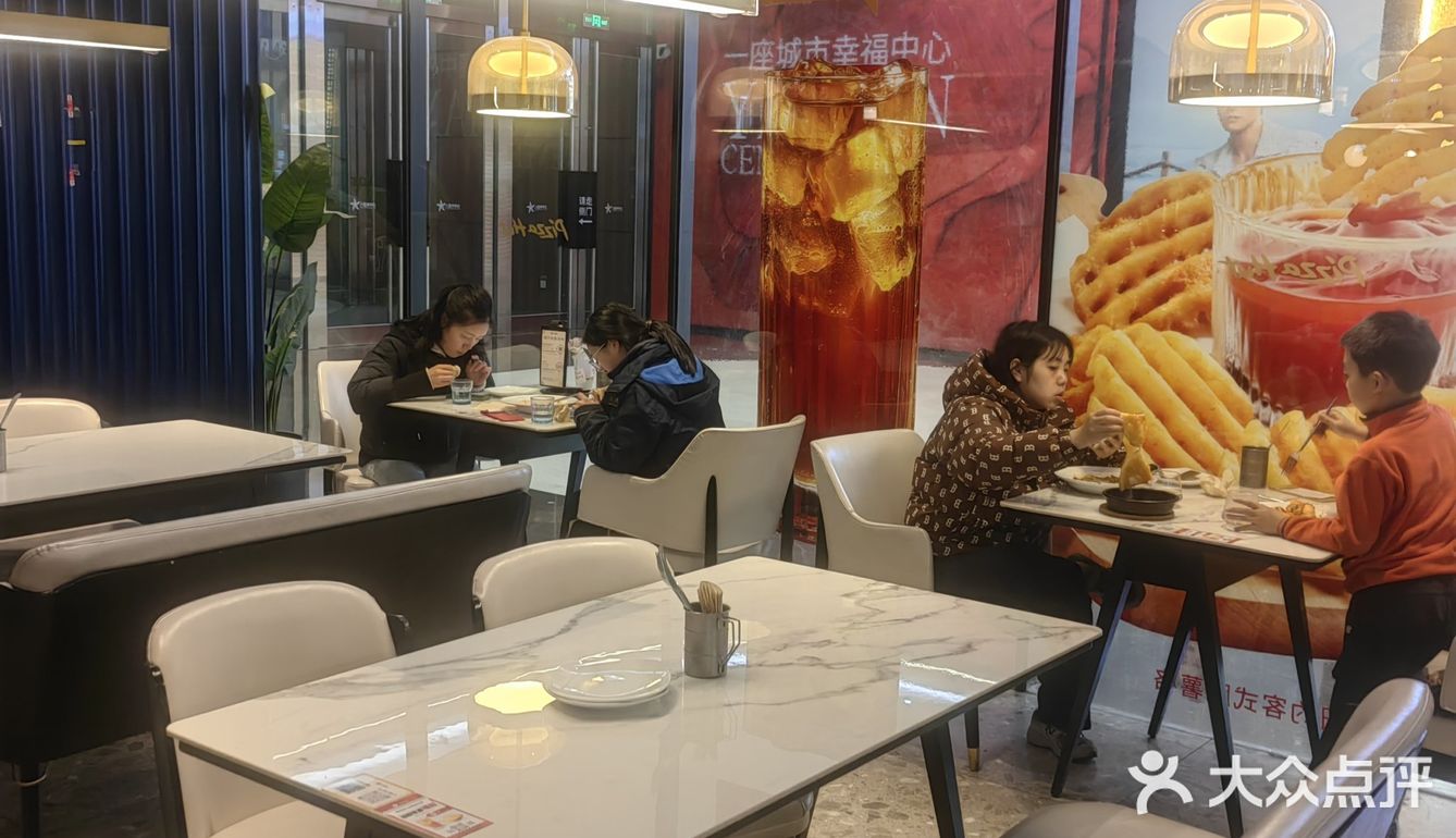 忙里偷闲的快餐时光