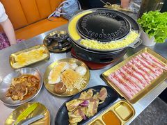 -胡悦里韩式烤肉(芝罘万达广场店)