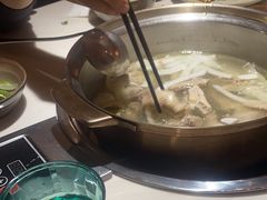 -喃喃椰·糟粕醋·椰子鸡火锅(七堡花园店)