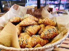 谷物牛角面包-味多美蛋糕(朝新嘉园店)