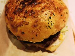 -必胜客(WOW中心城店)