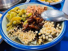 -马路边边串串香形象店(磐石路店)