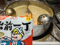 -禄婶鸡煲·打边炉