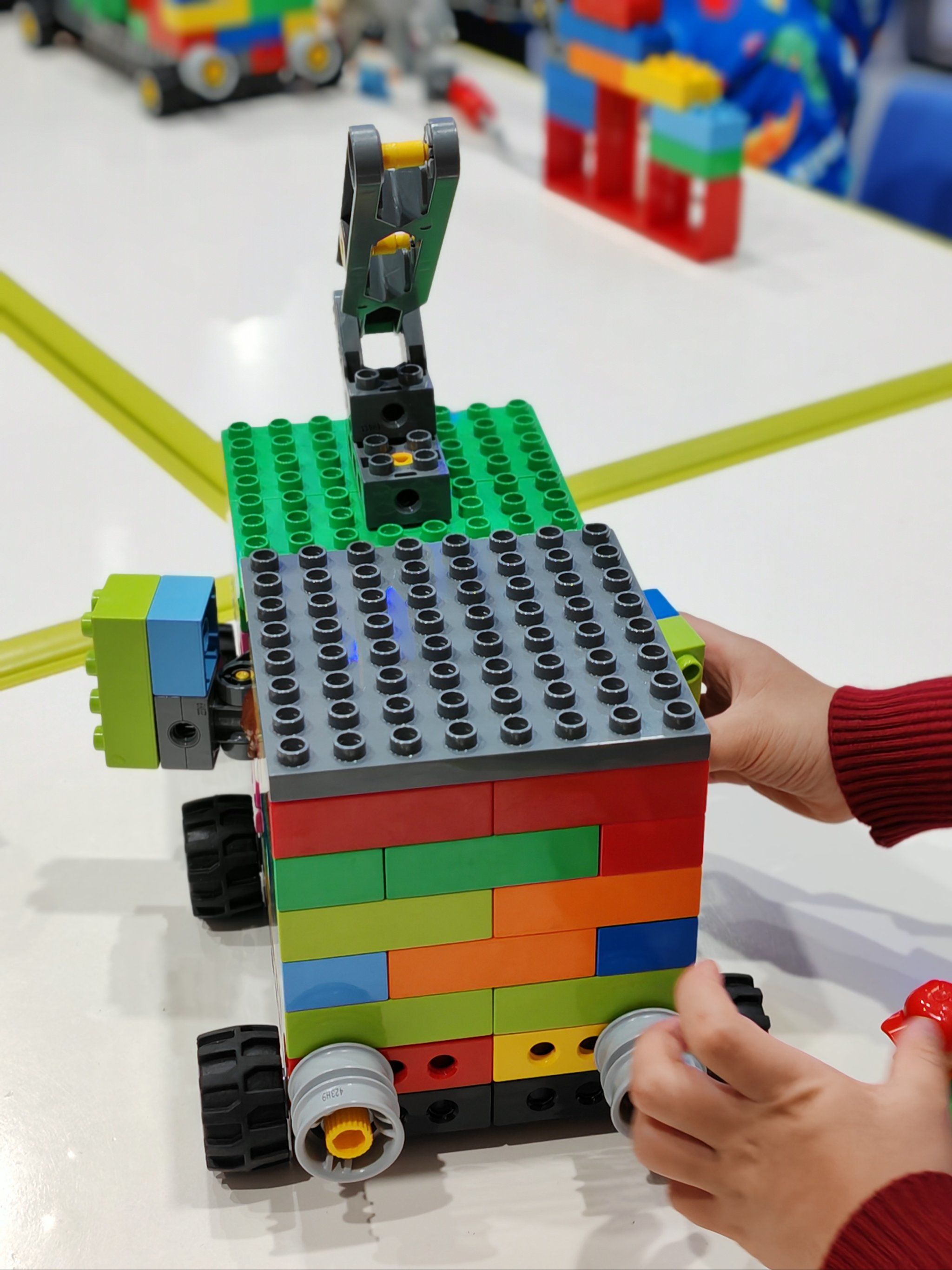 百变天才乐高搭建机器人编程