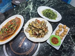 -小海豚•老字号海鲜餐厅(天涯店)