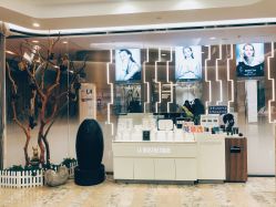 -AKOZO Beauty Salon
