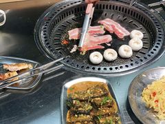 -马路牙子烧烤音乐酒馆(望京店)