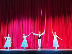 -交通银行前滩31演艺中心