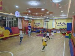 -卓跃儿童运动馆·体能·跳绳·篮球(滨江东中心店)