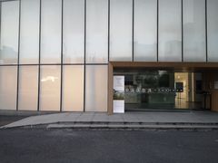 -杭州中沃沃尔沃4S店(滨江区店)