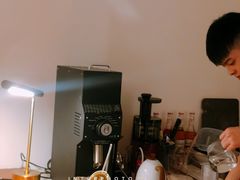 -Line 咖啡(石厦花园店)