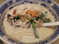 极品八宝鱼头皇-山外山菜馆(玉泉路店)