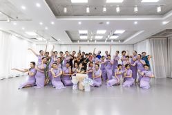 -深舞形体民族舞蹈工作室