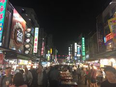 -六合夜市