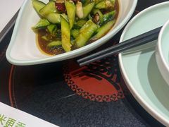 -黄记煌三汁焖锅(新佳丽江汉路店)