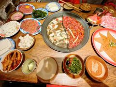 -萍姐火锅·公路夜市(武汉首店)