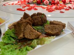 -皇冠明珠鱼翅楼(水上公园店)