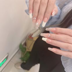 -Fanni美甲美睫皮肤管理