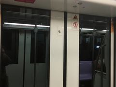 -龙溪路(地铁站)