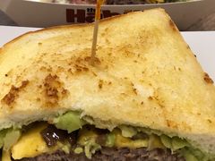 圣塔芭芭拉经典牛肉特堡-The Habit Burger Grill 哈比特汉堡(爱琴海店)