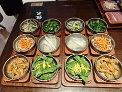 -银米·云南传统过桥米线(双廊黑金冠店)