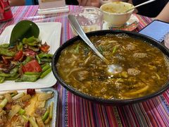 -香巴拉云南餐厅(华莱坞店)