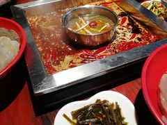 -二荆条·蜀鲜汇城市森林火锅