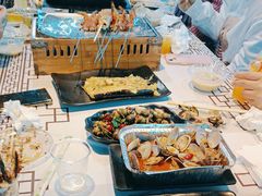 -云晓光头烧烤吧(盛夏店)