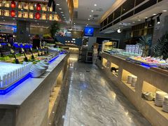 -锤头鲨毛肚海鲜烤肉自助餐厅(国购广场店)