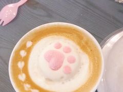 -喵屿·大理花园猫咖