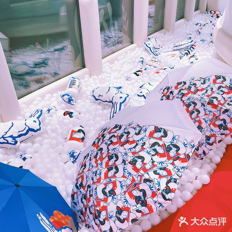 上海之光，大白兔全球首家旗舰店开业了，太好逛了！