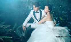 唯美浪漫-巴黎婚纱摄影工作室