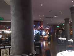 -八府香鸭·啫啫煲(华山路店)