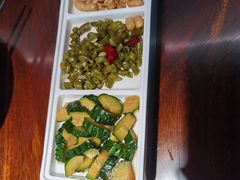 -荷塘秋月·本帮江浙菜(国权路店)