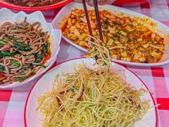 -洪霞餐馆·川菜·鲜货现炒(两江春城店)