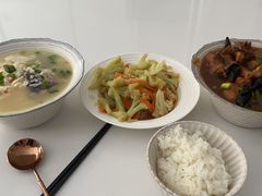 -爱的果实月嫂育婴师(世纪东方店)