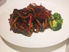 茶树菇牛肉粒-八府香鸭·啫啫煲(华山路店)