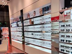 -LensCrafters亮视点·OAKLEY精选(静安嘉里中心店)
