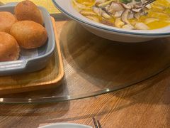 -蜜桃餐厅·伴山(湖滨商业街店)