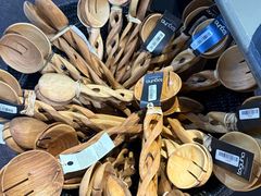 -奥利弗·雷金纳德·坦博国际机场