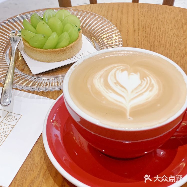 佛山探店顺德咖啡厅 韩国街头的咖啡厅 法式甜点