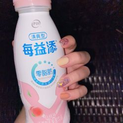 -进巍美甲