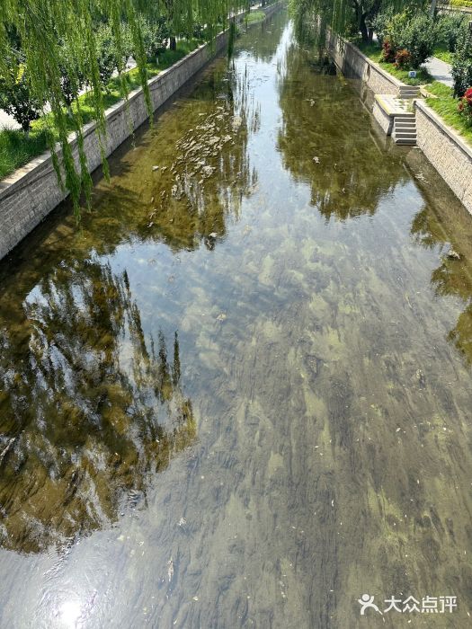 元大都城垣遗址公园图片