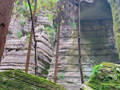 -梭布垭石林景区