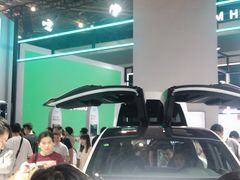 -东浩兰生上海世博展览馆