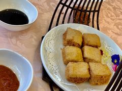 酥皮臭豆腐-绍兴饭店(大宁店)