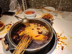 -钢管厂五区小郡肝串串香(蜀都万达店)